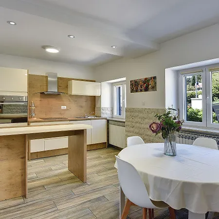 200 Meter Zum Mit Salzwasserpool, Grill, Sonnenterrasse Apartamento