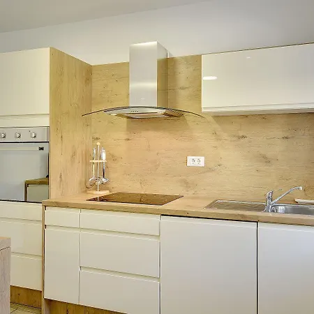 200 Meter Zum Mit Salzwasserpool, Grill, Sonnenterrasse *