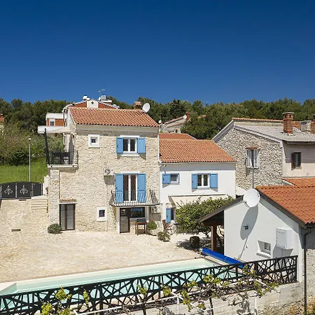 Apartamento 200 Meter Zum Mit Salzwasserpool, Grill, Sonnenterrasse *